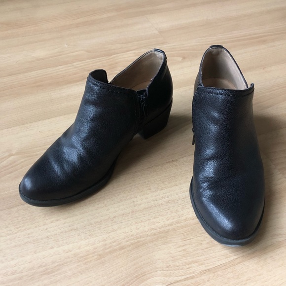Naturalizer Shoes - Black leather booties Naturalizer Shoes - Black leather booties